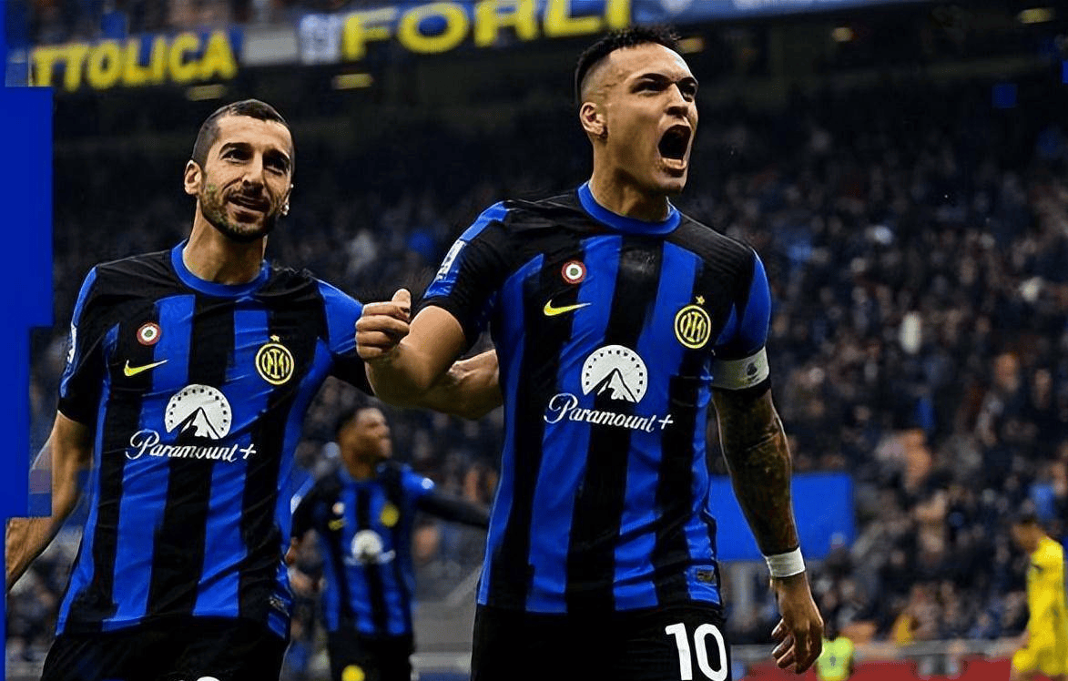 九游体育官网-亚冠赛程吃紧，阿贾克斯关键时刻迎来里程碑，引发热议，轮换策略成焦点